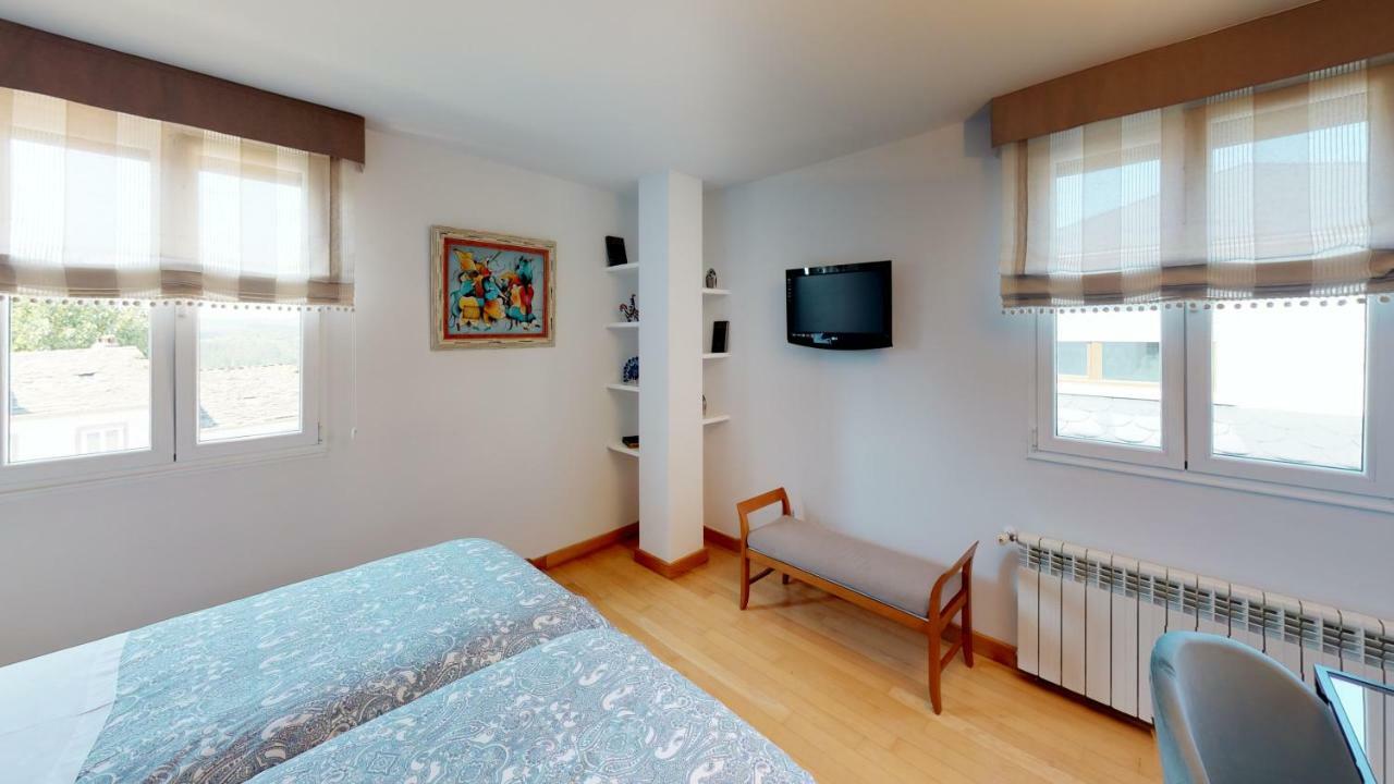Pension Suites Camino Norte Vilalba Eksteriør billede